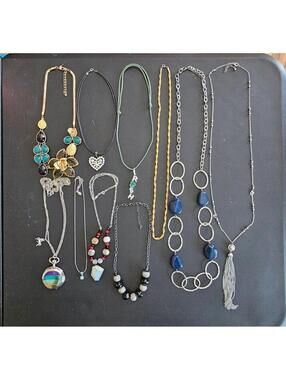 10 Necklaces / Fashion / Costume (L24)